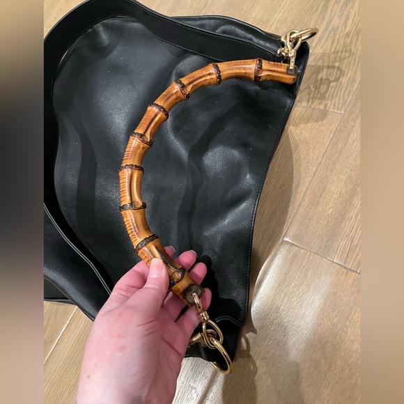 Gucci Two-Way Shoulder Bag in Black Leather with Bamboo Handle - Picture 10 of 12